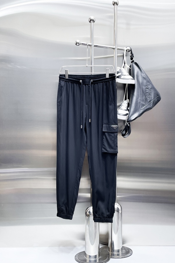 P*rada Top Quality Clothes