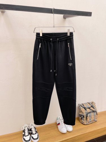 P*rada Top Quality Clothes