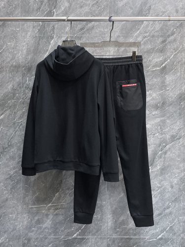 P*rada Top Quality Clothes