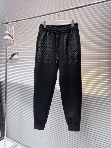P*rada Top Quality Clothes