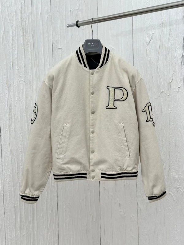 P*rada Top Quality Clothes