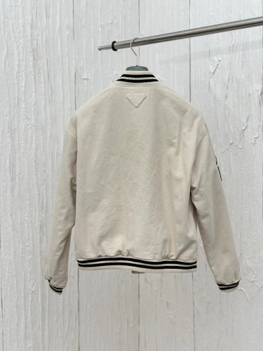 P*rada Top Quality Clothes