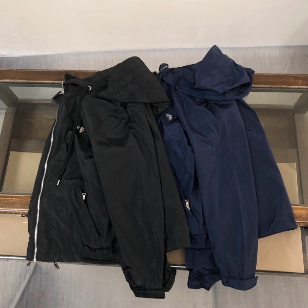 P*rada Top Quality Clothes