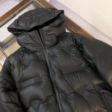 P*rada Top Quality Clothes