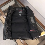 P*rada Top Quality Clothes