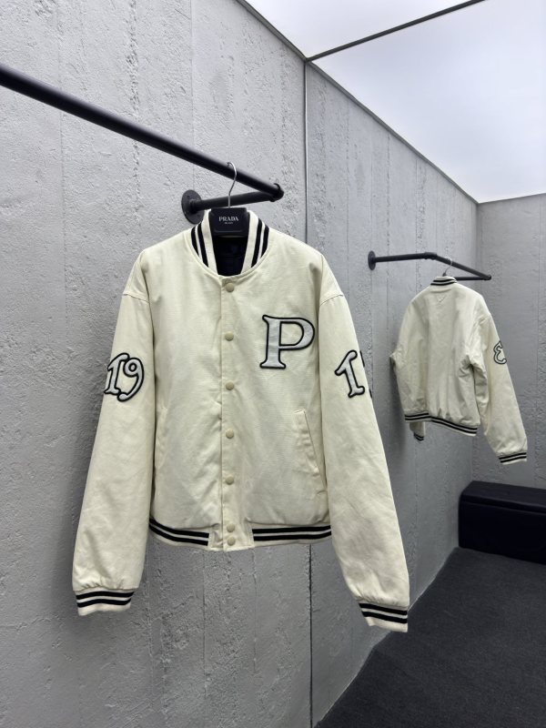 P*rada Top Quality Clothes