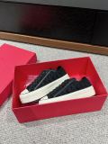Men Women 𝑉*𝐴𝐿𝐸𝑁𝑇𝐼𝑁𝑂 Top Sneakers