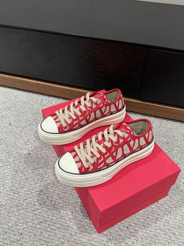 Men Women 𝑉*𝐴𝐿𝐸𝑁𝑇𝐼𝑁𝑂 Top Sneakers