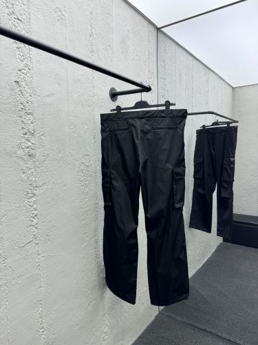 P*rada Top Quality Clothes
