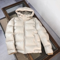P*rada Top Quality Clothes