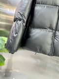 P*rada Top Quality Clothes