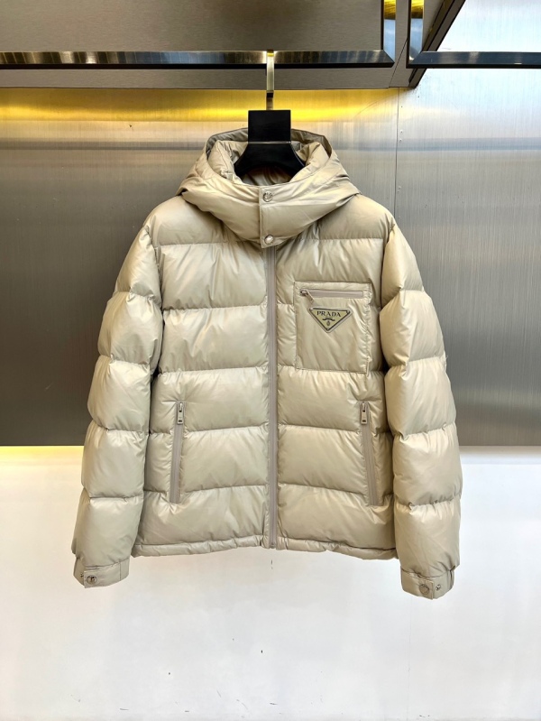 P*rada Top Quality Clothes