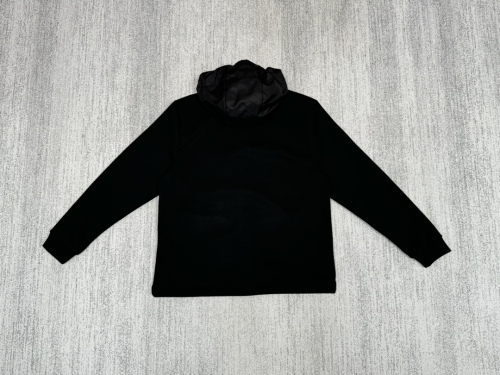 P*rada Top Quality Clothes