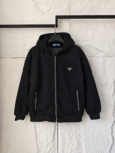 P*rada Top Quality Clothes