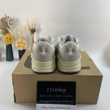 Y*eezy 700 Boost “Analog”