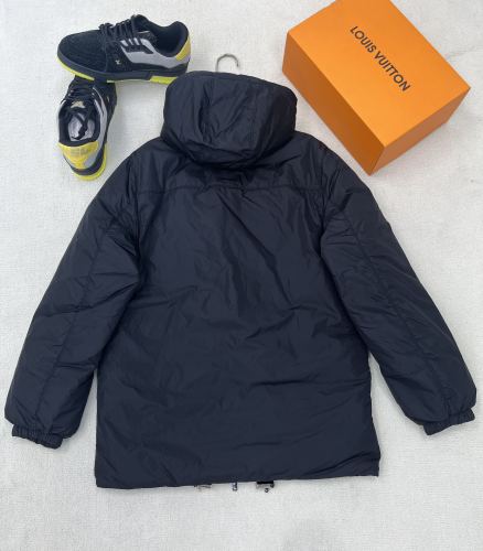 P*rada Top Quality Clothes