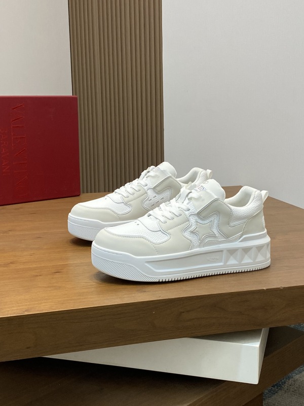 Men and women 𝑉*𝐴𝐿𝐸𝑁𝑇𝐼𝑁𝑂 Top Sneakers