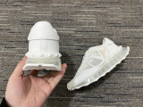 Men 𝑉*𝐴𝐿𝐸𝑁𝑇𝐼𝑁𝑂 Top Sneakers