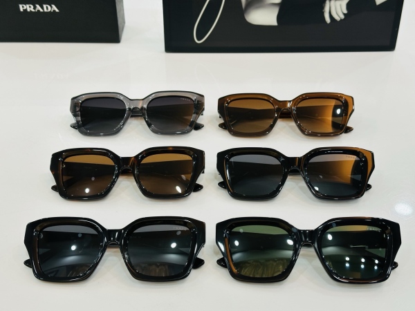 P*rada Glasses Top Quality