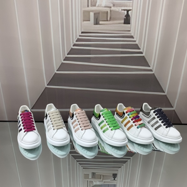 A*exander M*queen Sneaker