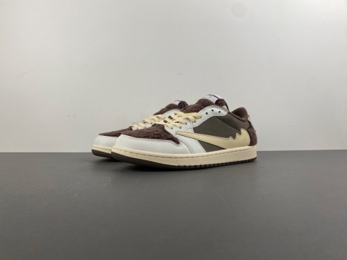 T*ravis S*cott x J*ordan 1 Low DM7866-717