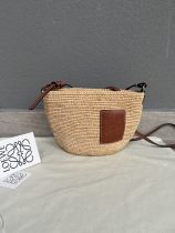 L*oewe Top Quality bag  25*16*9CM