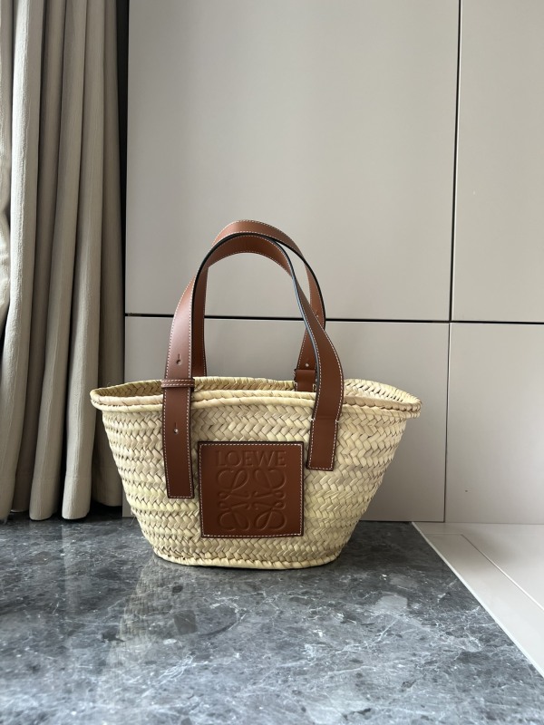 L*oewe Top Quality bag