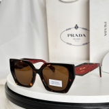 P*rada Glasses Top Quality