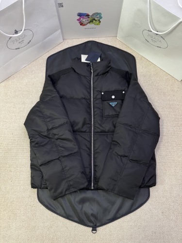 P*rada Top Quality Clothes