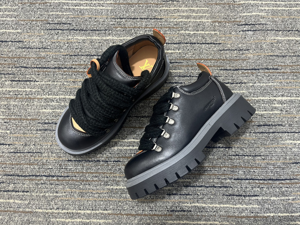 Men L*ouis V*uitton Top Sneakers