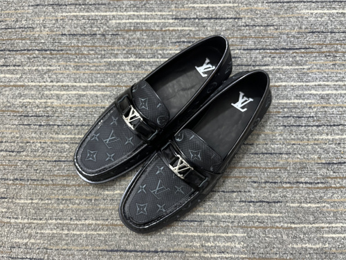 Men L*ouis V*uitton Top Sneakers