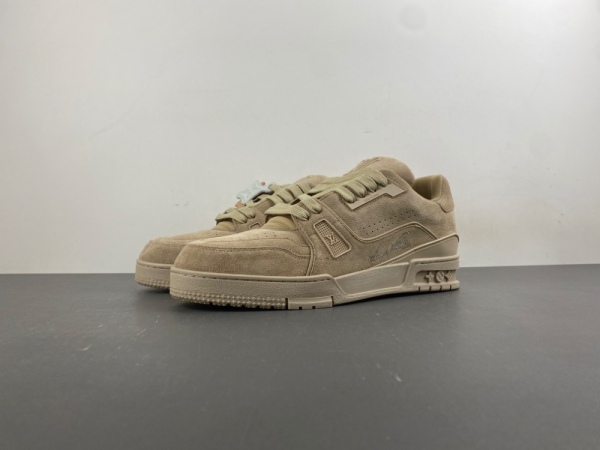Men and women L*ouis V*uitton Top Sneakers