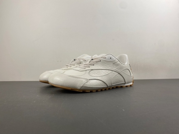 Men and women B*ottega V*eneta Top Quality Sneakers