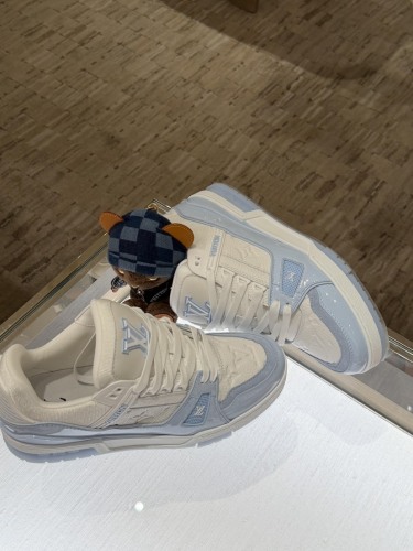 Men and women L*ouis V*uitton Top Quality Sneakers