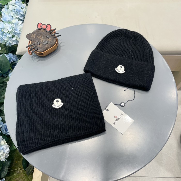 Moncler Knitted Hat+Scarf