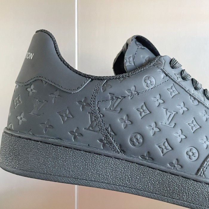 Louis Vuitton Rivoli Sneaker Size 39-45 2-Color