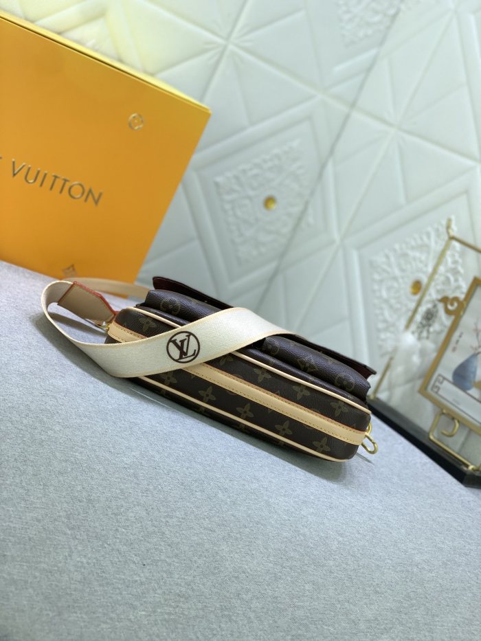 Louis Vuitton M46999 Viva-cité Shoulder Bags Size 25*15*8cm
