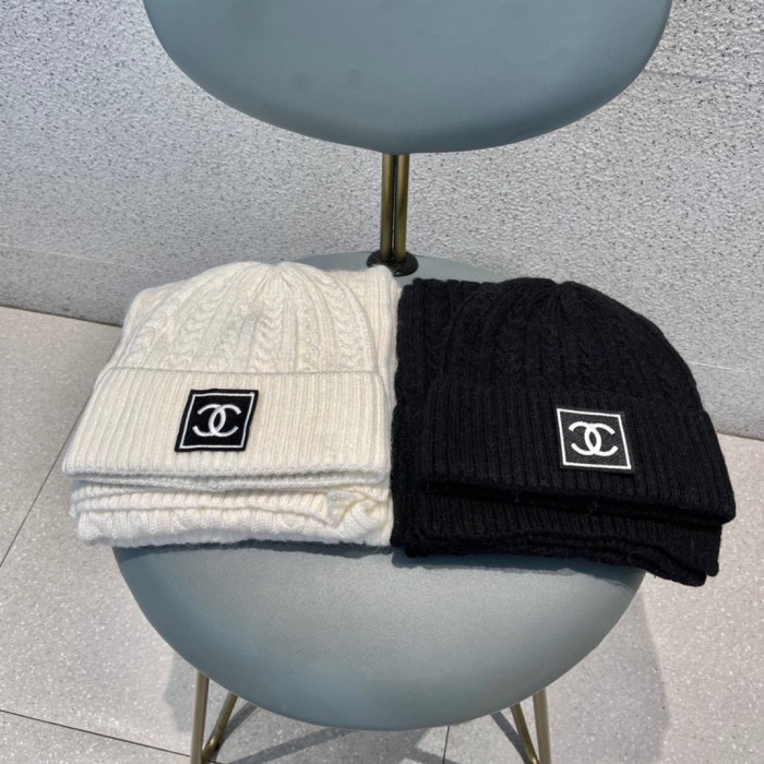 Chanel Knitted Hat+Scarf