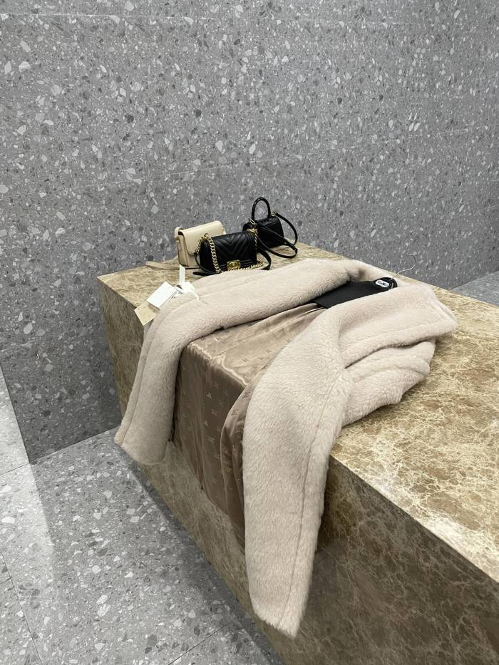 Max Mara Teddy Long Coat Beige Size XS-M