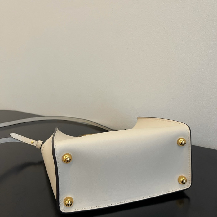 Fendi New Shoulder Bags 20*17*9cm