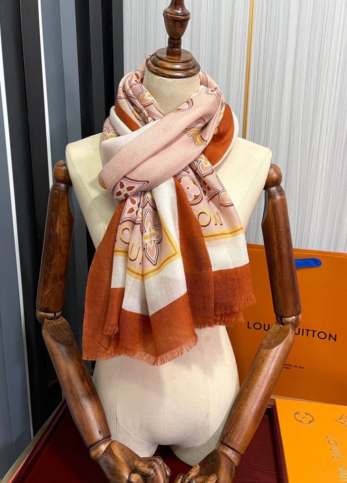 Louis Vuitton Scarf Size 100*200cm