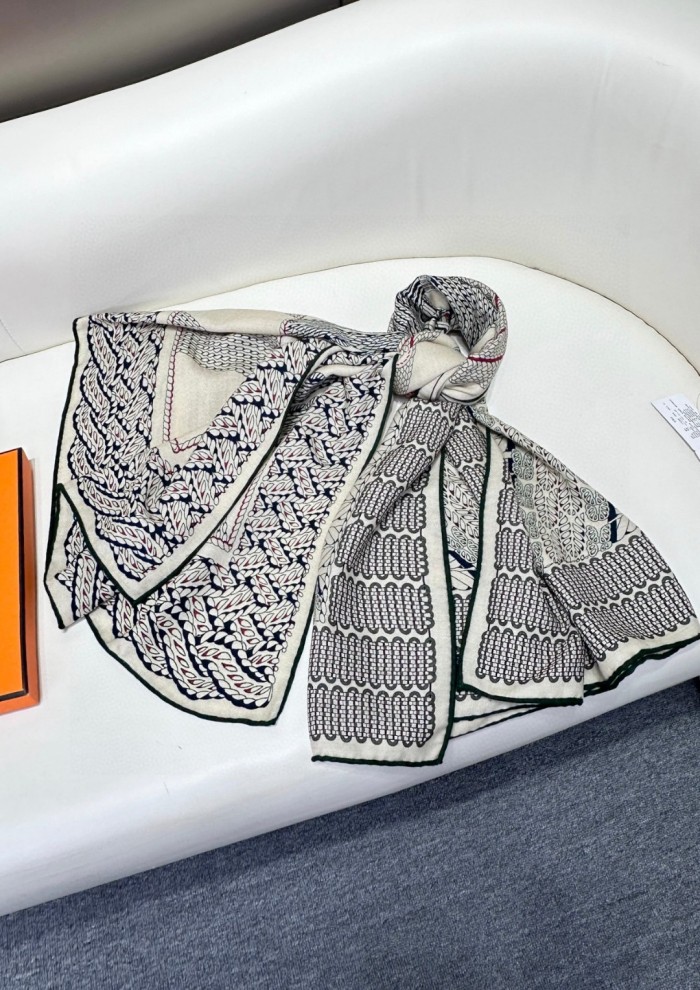 Hermes Scarf Size 140*140cm 4-Color