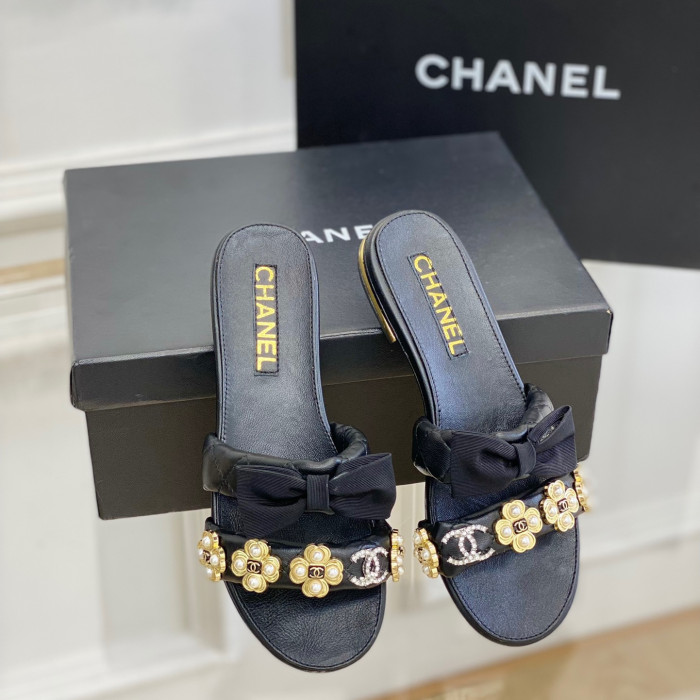 Chanel 2023 New Slippers Size 35-41 3-Color
