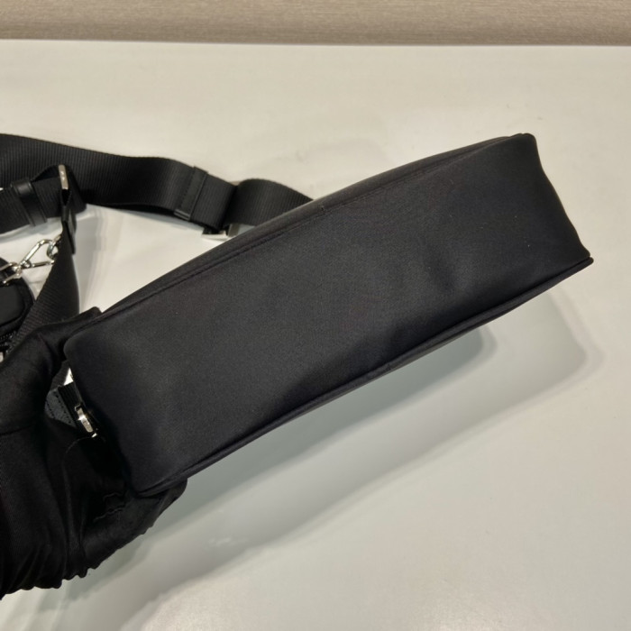 Prada 1BC167 Re-Nylon Shoulder Bags Size 23*15*7cm 3-Color