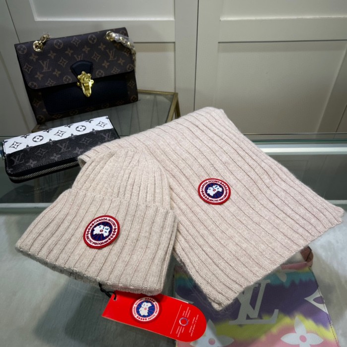 Canada Goose Knitted Hat+Scarf