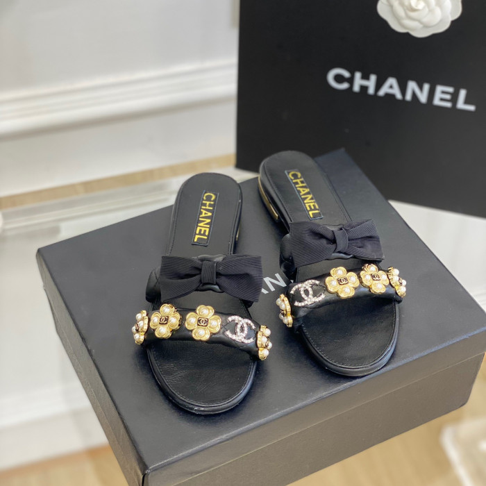 Chanel 2023 New Slippers Size 35-41 3-Color