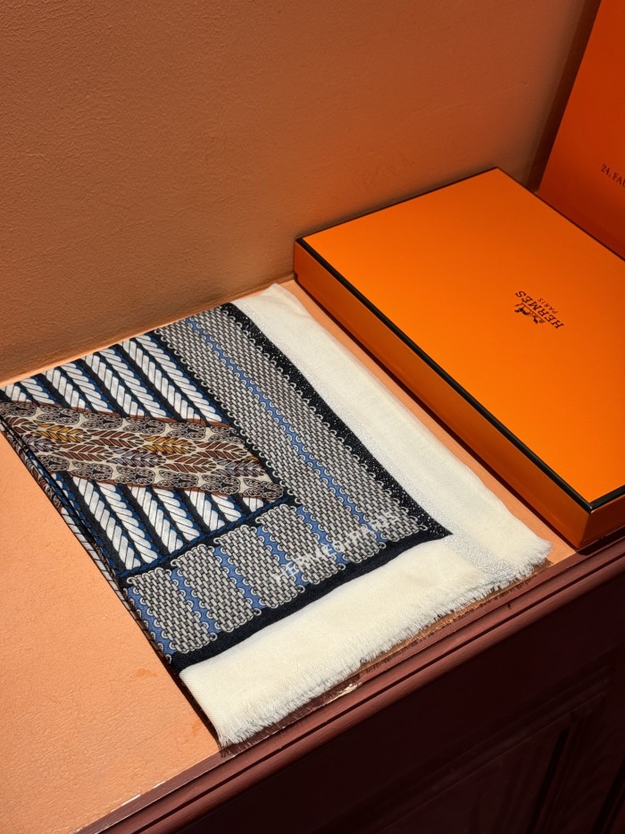 Hermes Scarf Size 100*200cm 4-Color