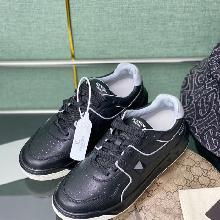 Valentino One Stud Low-Top Sneaker Size 36-45 10-Color