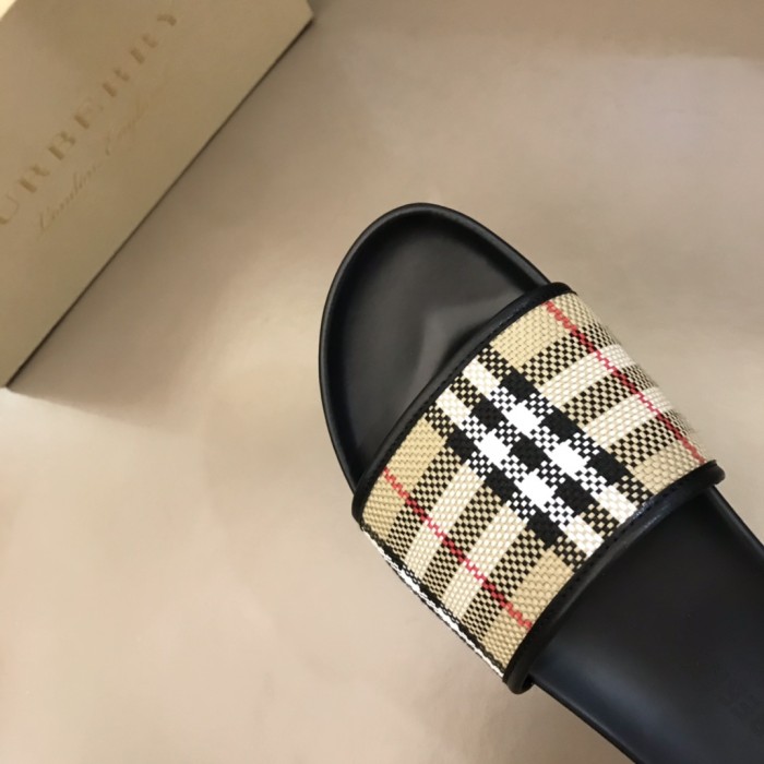 Burberry Mens Sandals Gr. 40-45