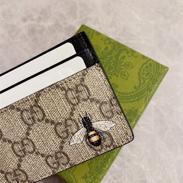 Gucci GG Kingsnake print GG Supreme card case Size 10*7cm Style: 451277
